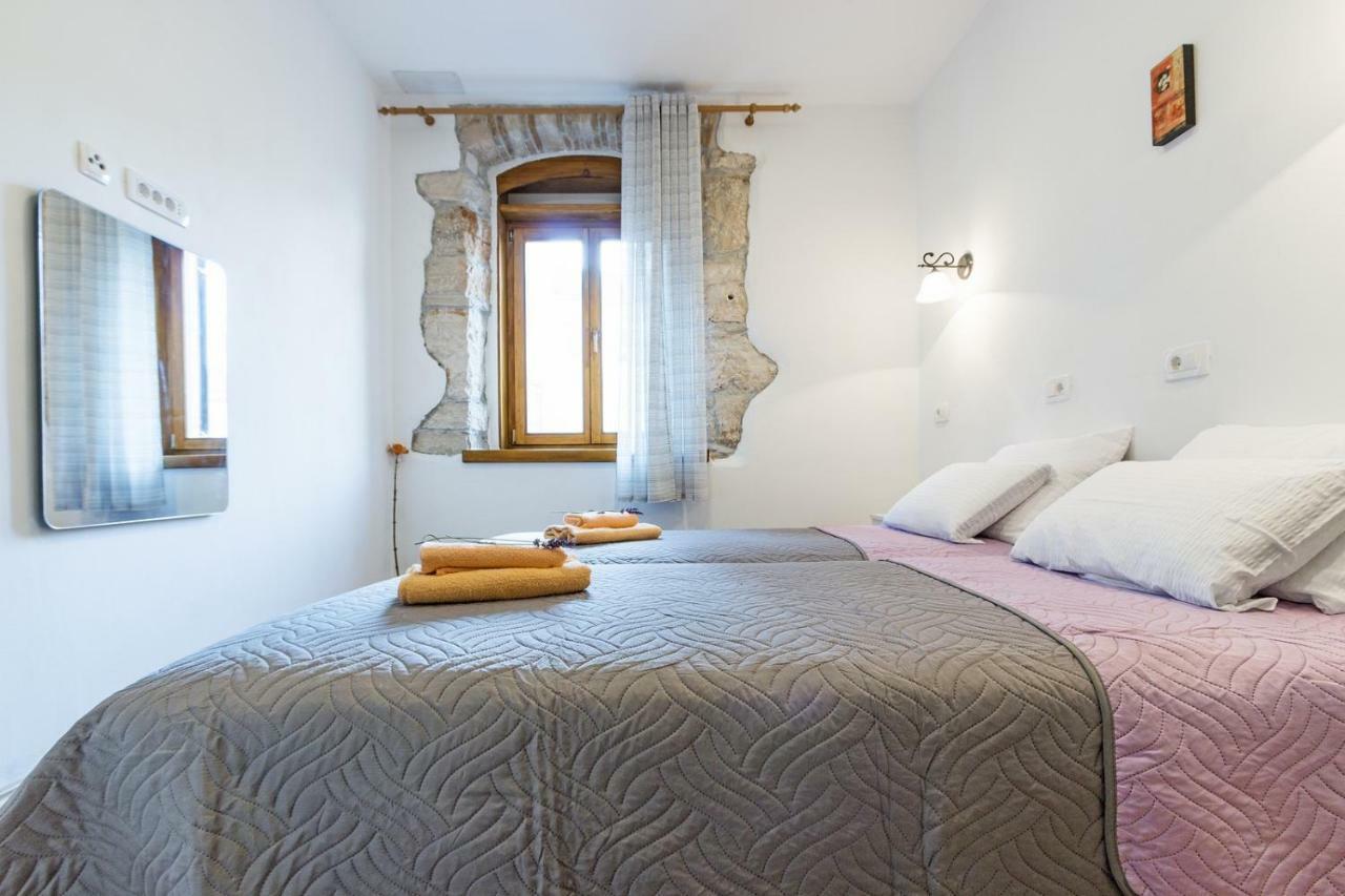 Cozy Apartment 10 Min From The Beach Pula Extérieur photo
